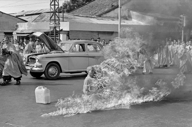 Thích_Quảng_Đức_self-immolation.jpg